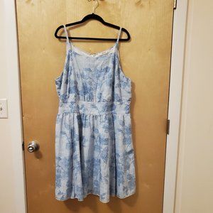 Blue floral tea dreas